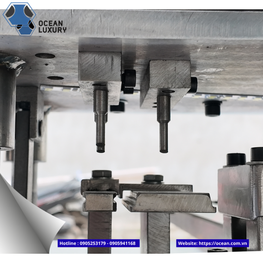 Máy Dập Bản Lề Nội Thất